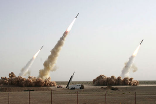 Illustration for article titled Iran State Media Used Photoshop to Make Missile Tests Look More Impressive